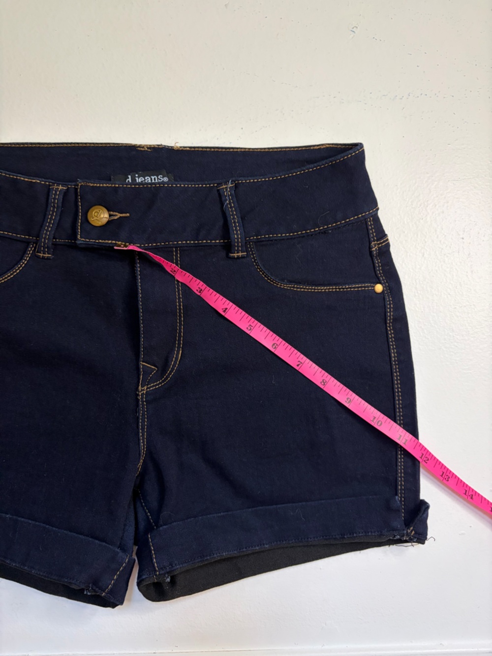 d. jeans Dark Indigo Rolled Hem Denim Shorts size 6 - Picture 6 of 7